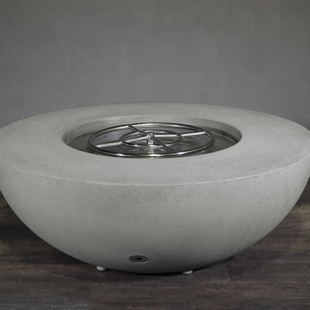 Gravity - Rustic 45" W Natural Gray Round Concrete Match Lit Natural Gas Fire Pit - SD-FP-TRAV-4516-NATG-ML by Starfire Designs